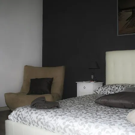 Holiday home T T House